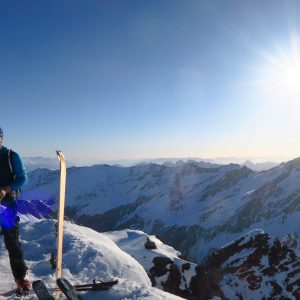 Super Stimmung am Gipfel im Winter; Skitourentage am Westfalenhaus mit Bergführer