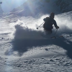 Powderabfahrt vom Gschnitzer Tribulaun