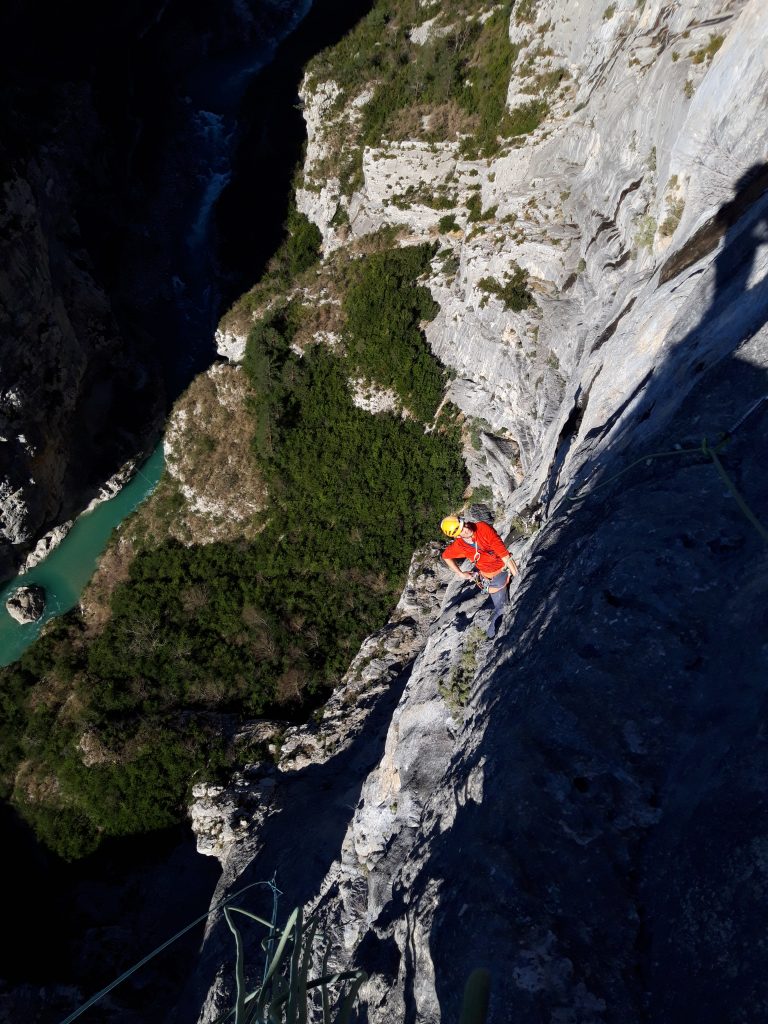 Verdon - Klettern in bestem Kalk mit Geiern über den Köpfen
